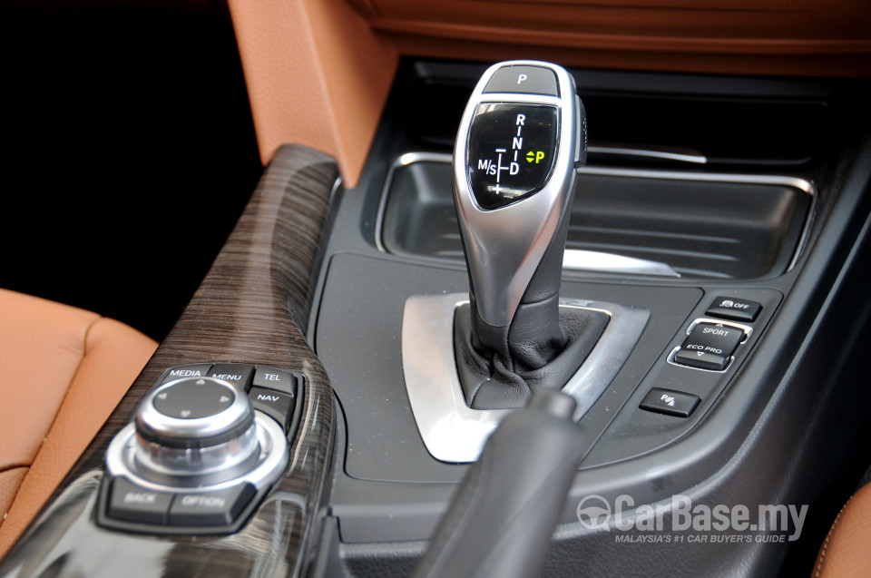 BMW 3 Series F30 (2012) Interior