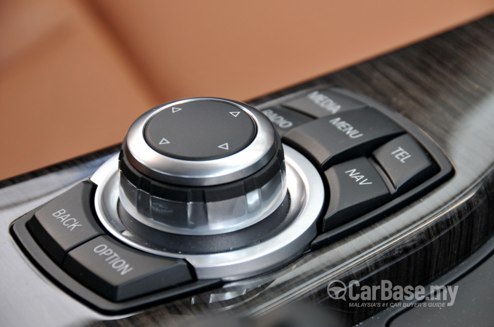 BMW 3 Series F30 (2012) Interior