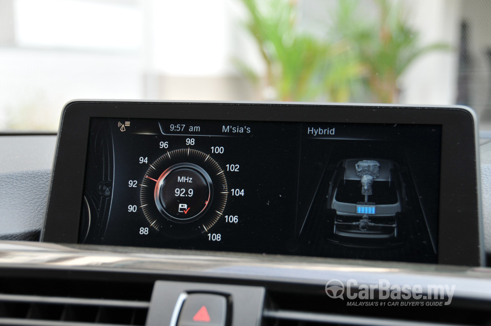BMW 3 Series F30 (2012) Interior
