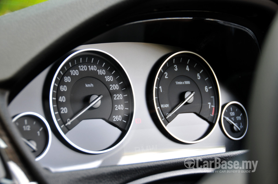 BMW 3 Series F30 (2012) Interior