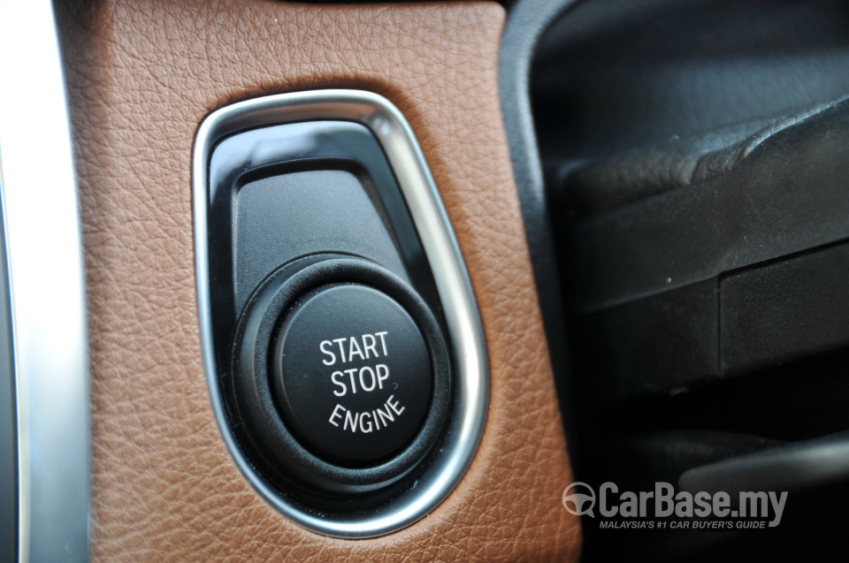 BMW 3 Series F30 (2012) Interior