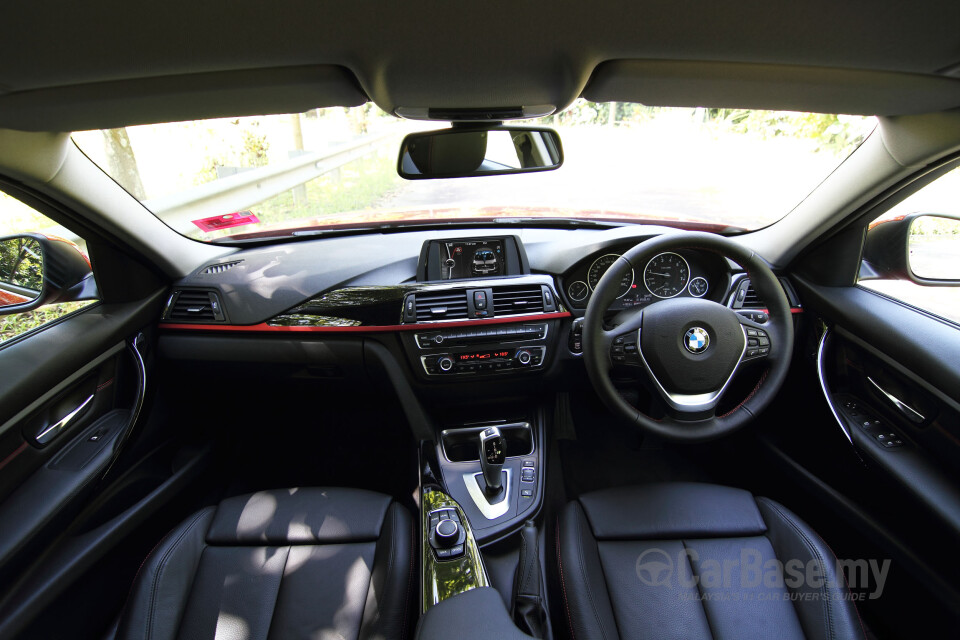 BMW i4 G26 (2022) Interior