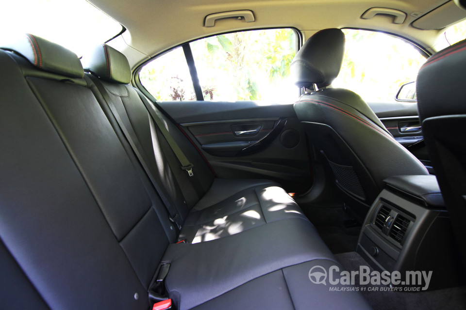BMW 3 Series F30 (2012) Interior