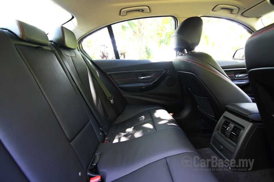 Mercedes-Benz SLC R172 Facelift (2016) Interior