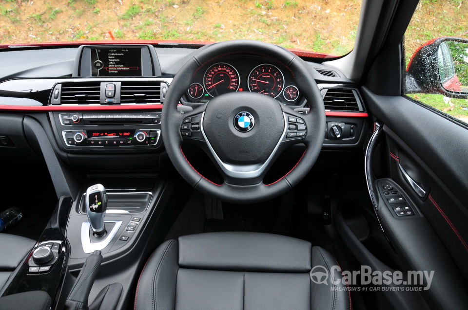 BMW 3 Series F30 (2012) Interior