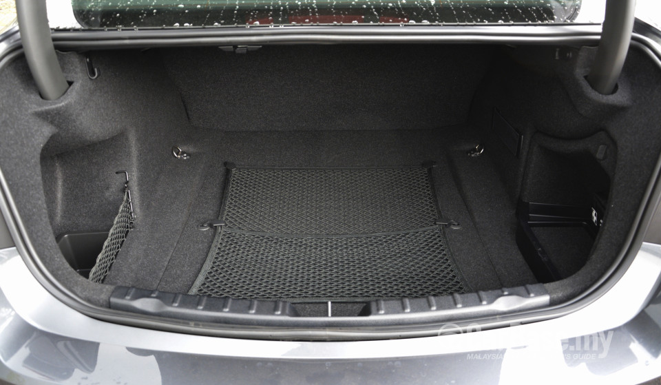 BMW 3 Series F30 (2012) Interior