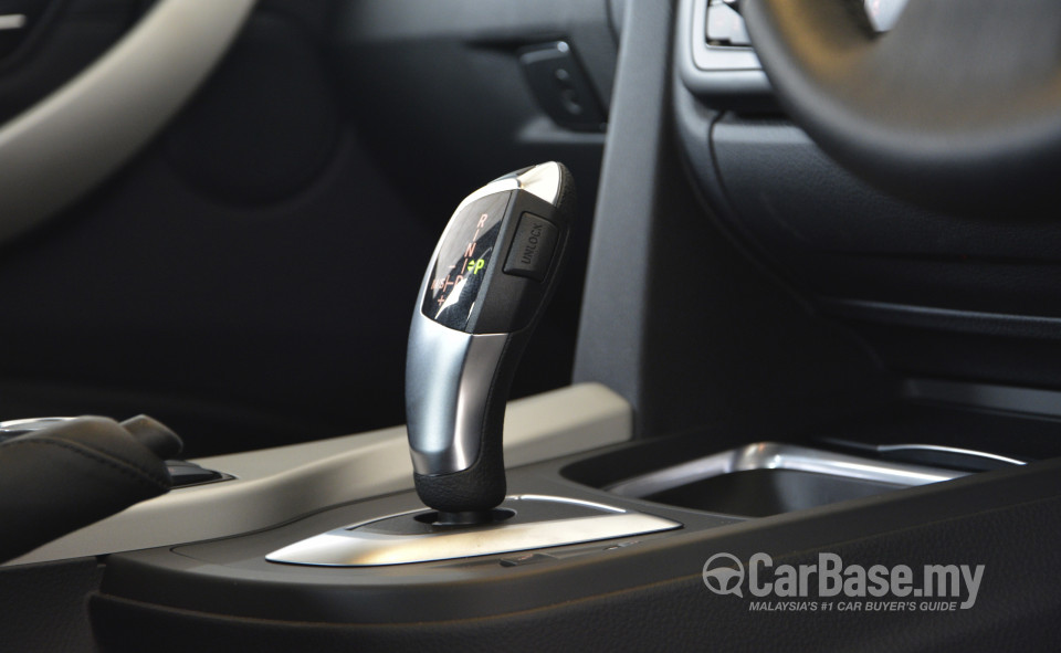 BMW 3 Series F30 (2012) Interior