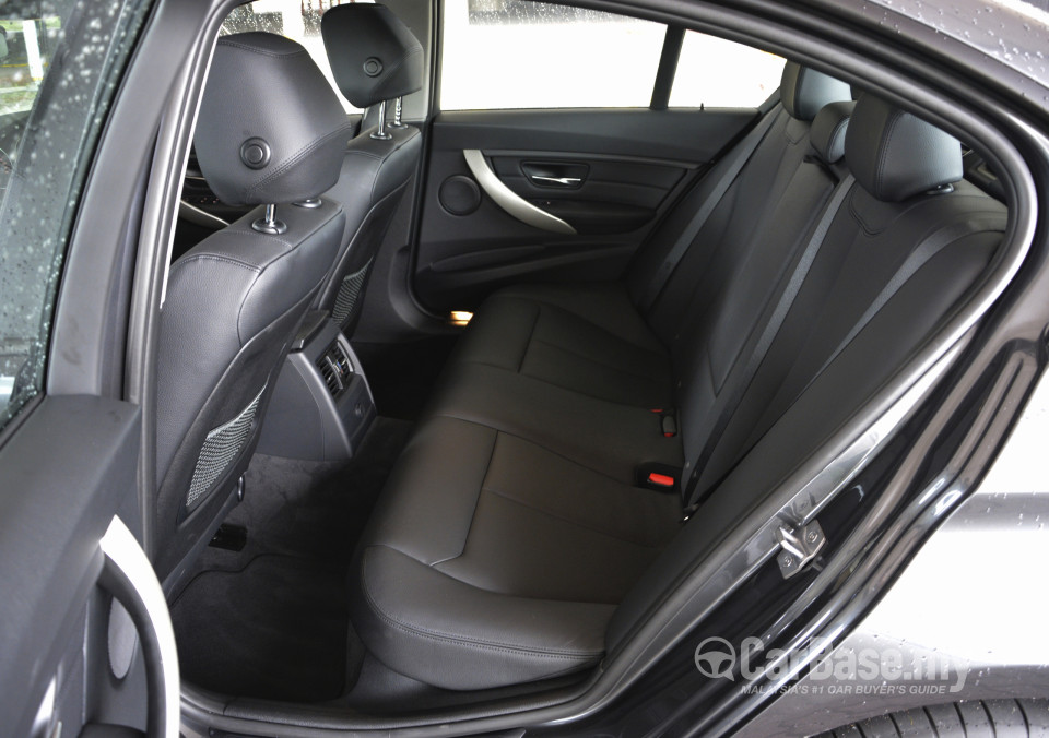 BMW 3 Series F30 (2012) Interior