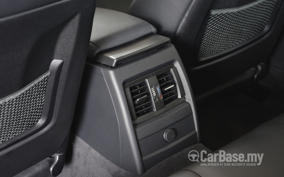 BMW 3 Series F30 (2012) Interior