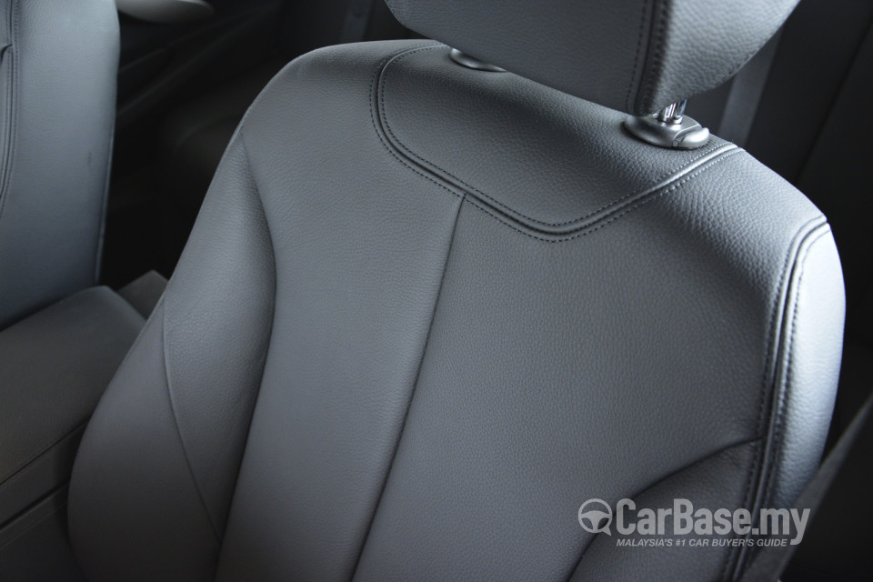 BMW 3 Series F30 (2012) Interior