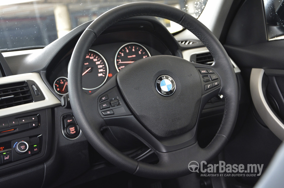 BMW 3 Series F30 (2012) Interior
