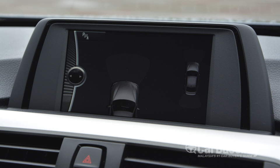 BMW 3 Series F30 (2012) Interior