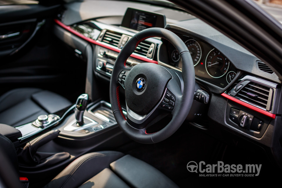 BMW 3 Series F30 (2012) Interior