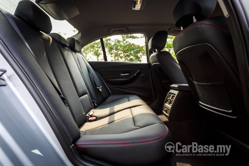BMW 3 Series F30 (2012) Interior