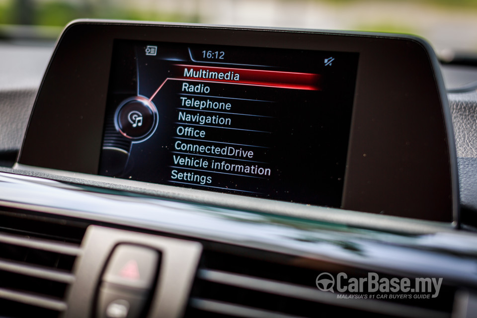 BMW 3 Series F30 (2012) Interior