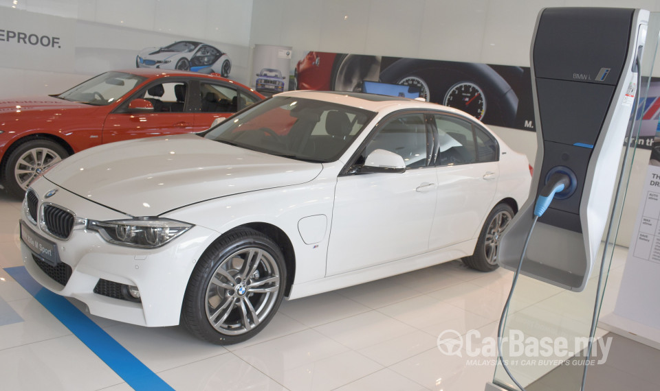 BMW 3 Series F30 LCI (2015) Exterior