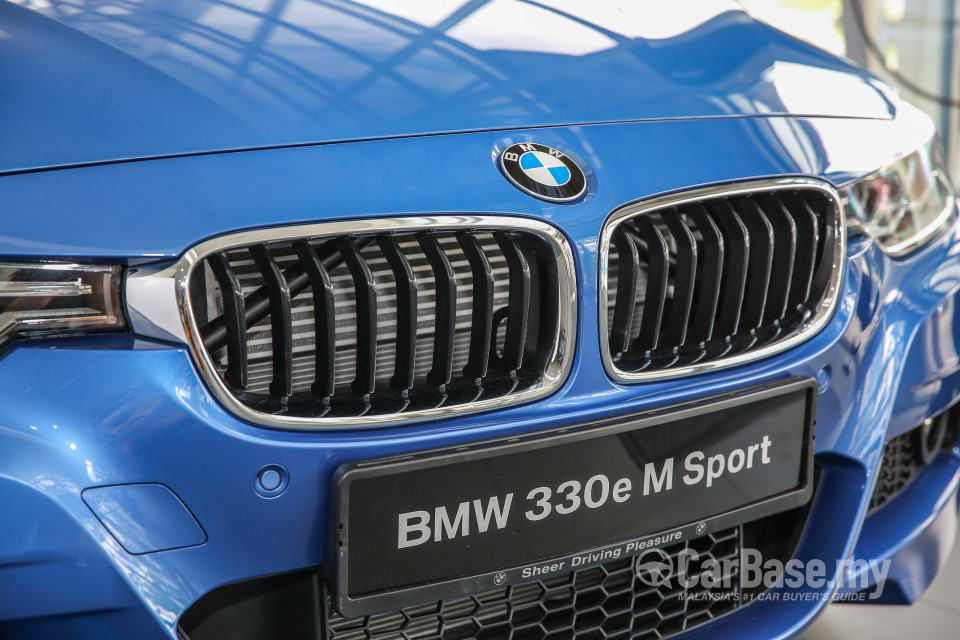 BMW 3 Series F30 LCI (2015) Exterior