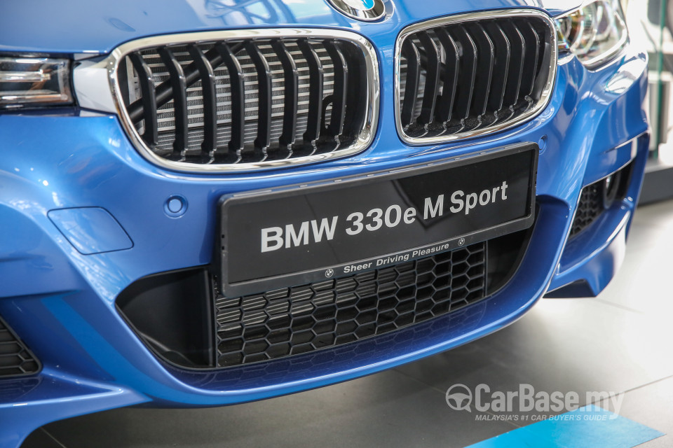 BMW 3 Series F30 LCI (2015) Exterior
