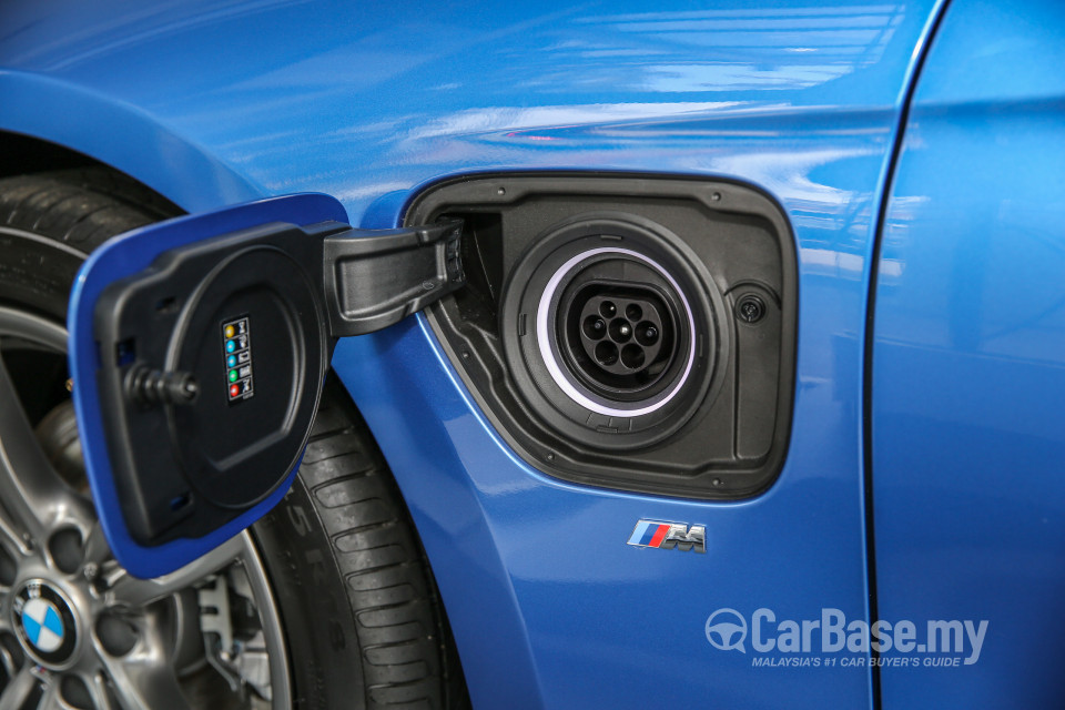 BMW 3 Series F30 LCI (2015) Exterior
