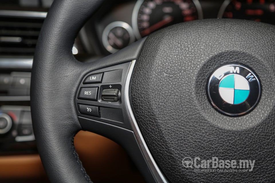 BMW 3 Series F30 LCI (2015) Interior