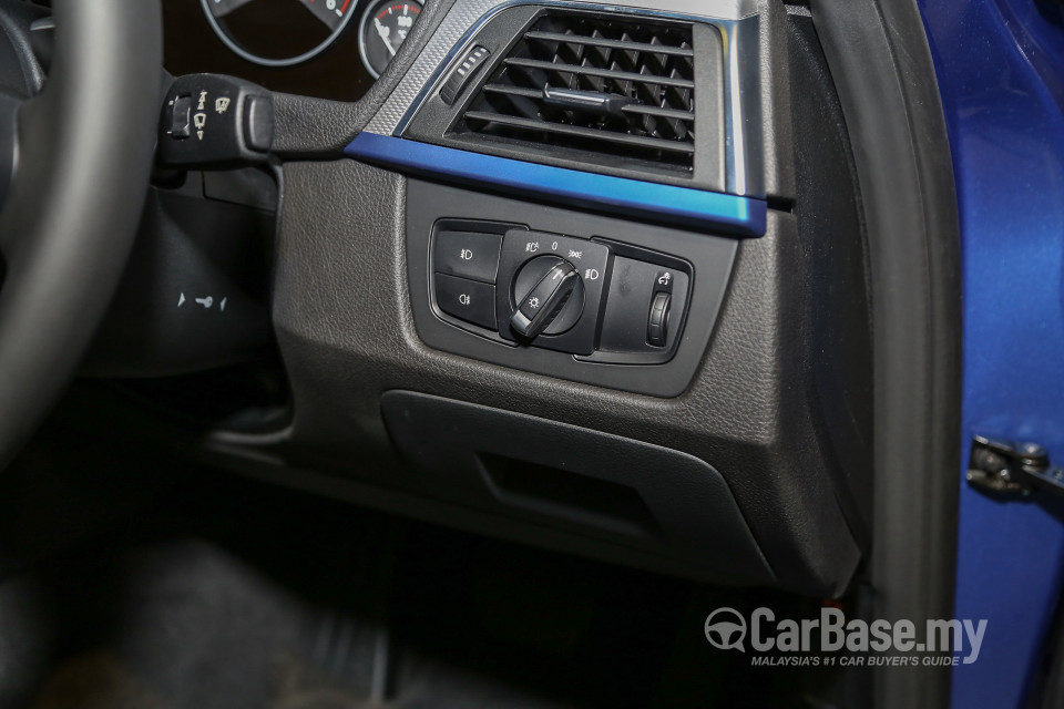 BMW 3 Series F30 LCI (2015) Interior