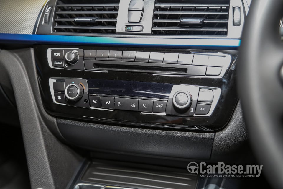 BMW 3 Series F30 LCI (2015) Interior