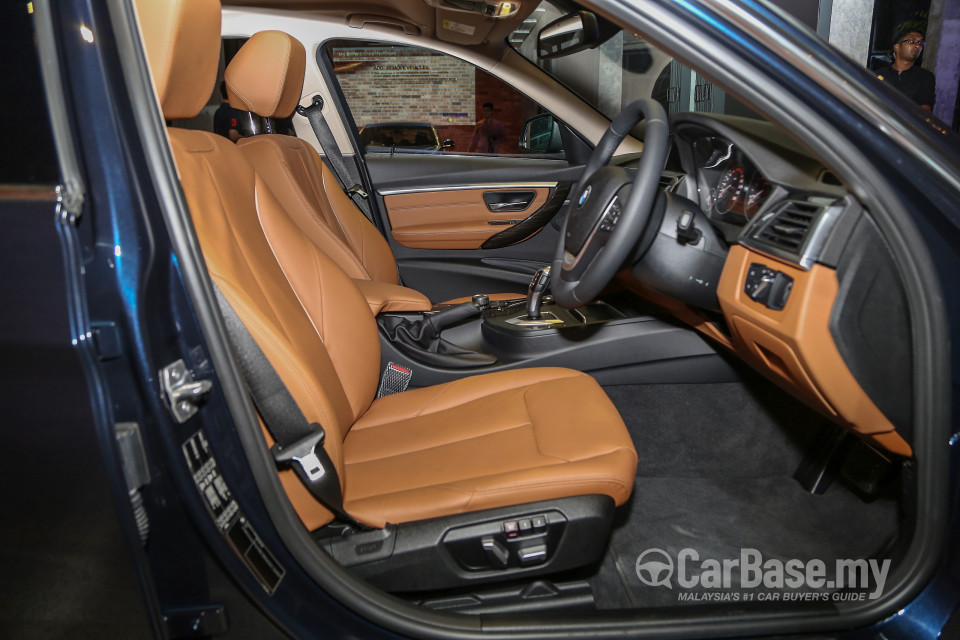 BMW 3 Series F30 LCI (2015) Interior