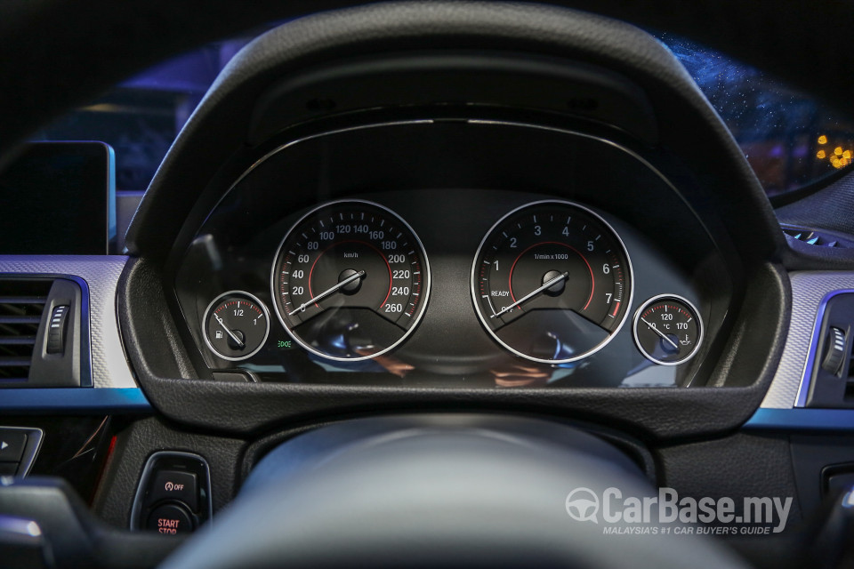 BMW 3 Series F30 LCI (2015) Interior