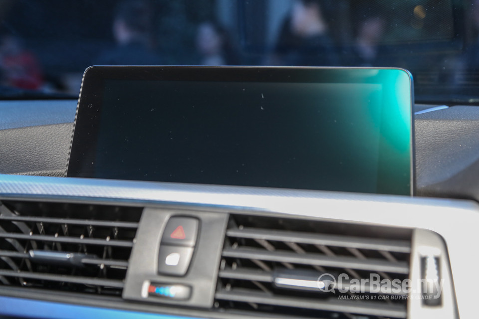 BMW 3 Series F30 LCI (2015) Interior