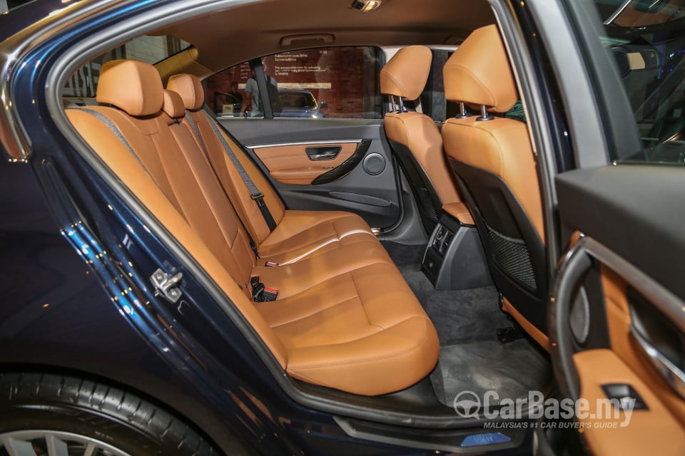 BMW 3 Series F30 LCI (2015) Interior
