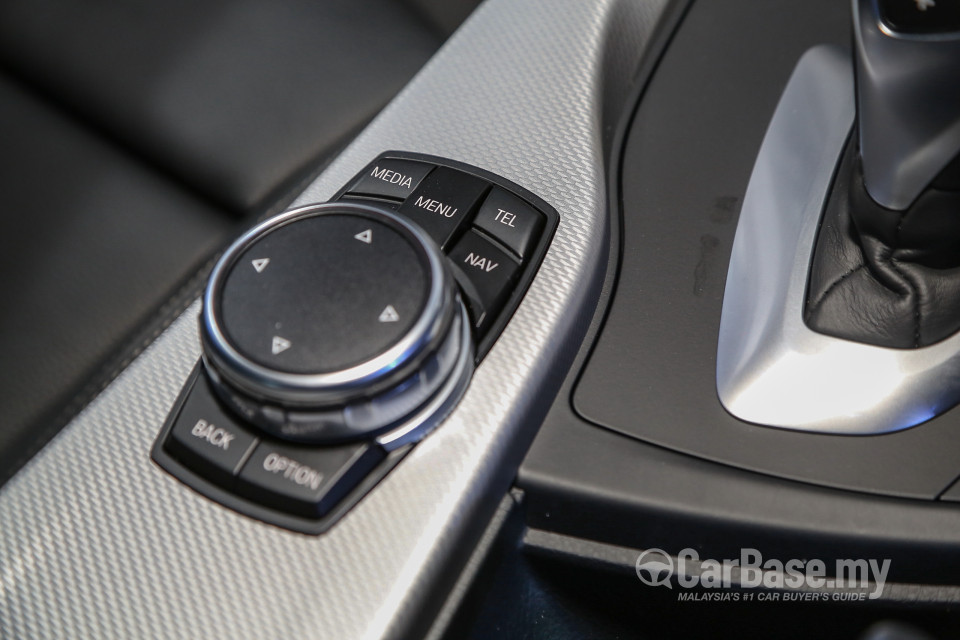 BMW 3 Series F30 LCI (2015) Interior