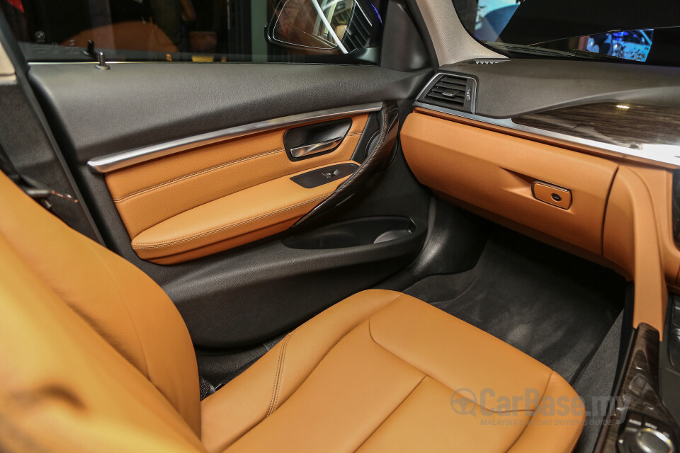 Mercedes-Benz SLC R172 Facelift (2016) Interior