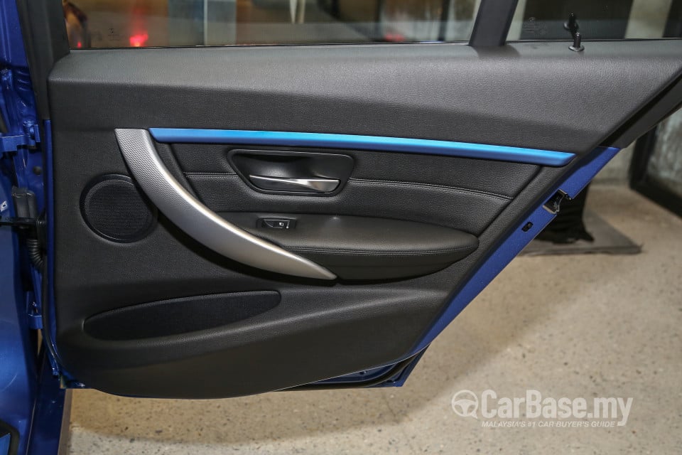 BMW 3 Series F30 LCI (2015) Interior