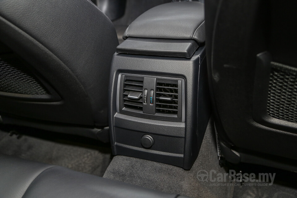 Mazda MX-5 ND (2015) Interior