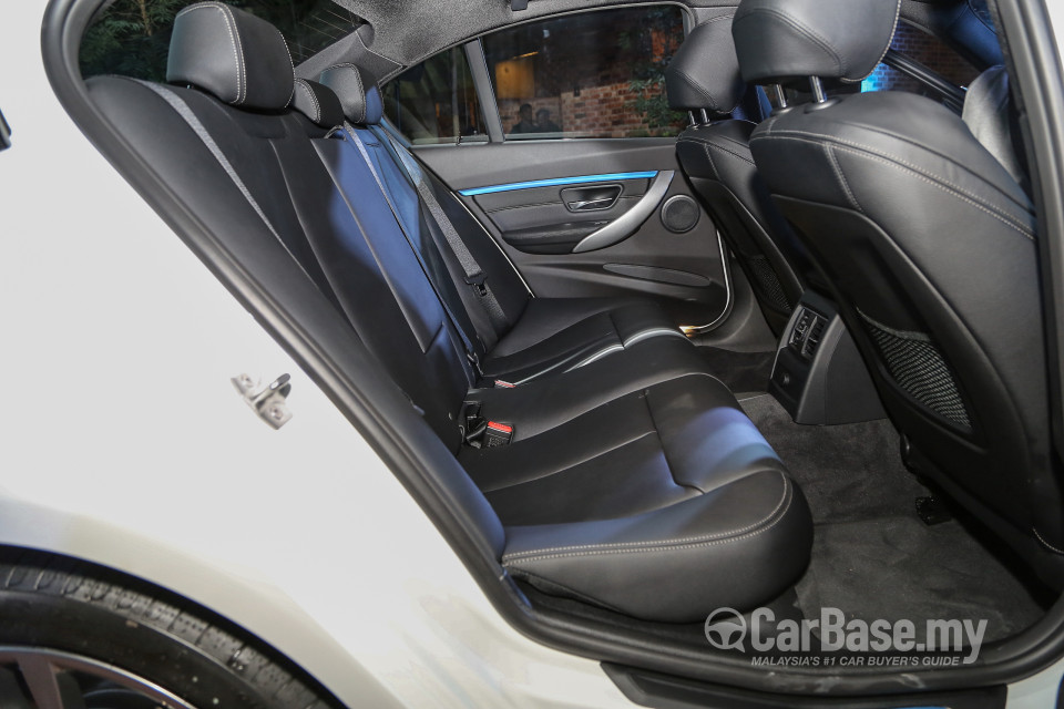 BMW 3 Series F30 LCI (2015) Interior