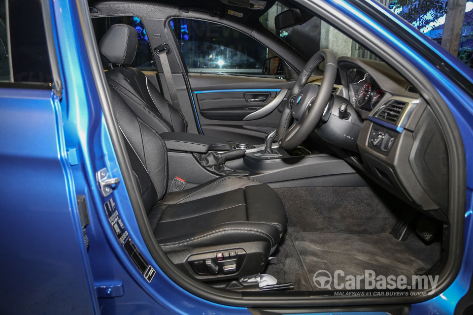 BMW 3 Series F30 LCI (2015) Interior