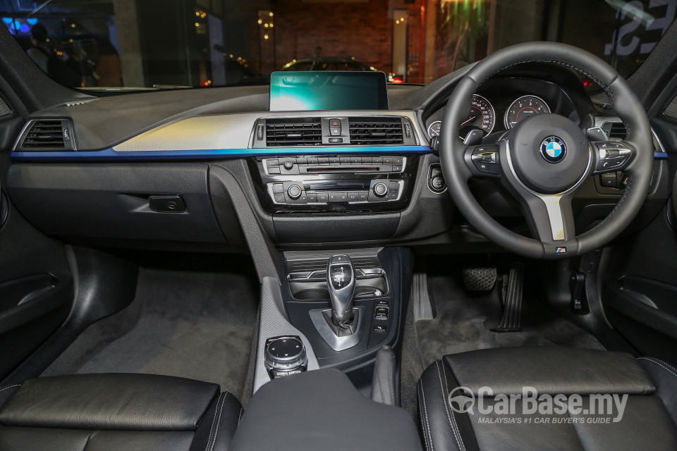 BMW 3 Series F30 LCI (2015) Interior