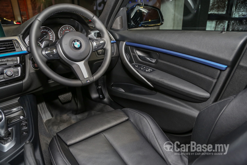 BMW 3 Series F30 LCI (2015) Interior