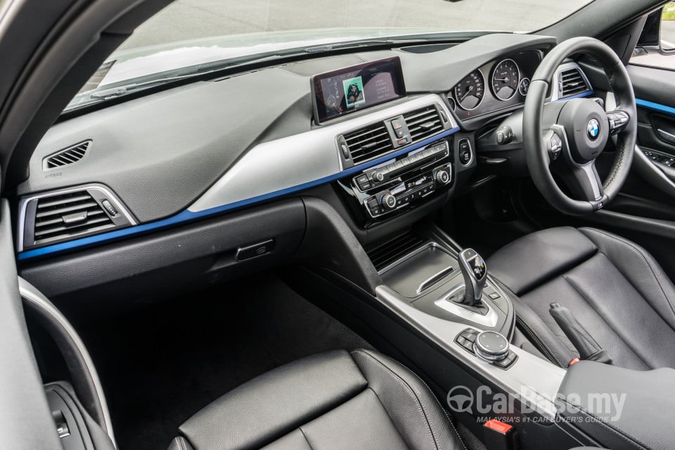 BMW 3 Series F30 LCI (2015) Interior