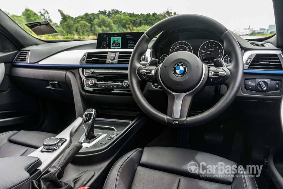BMW 3 Series F30 LCI (2015) Interior