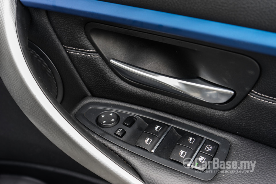 BMW 3 Series F30 LCI (2015) Interior