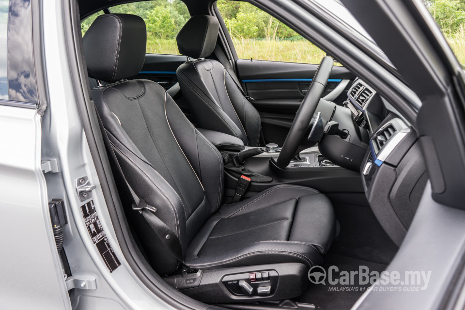 BMW 3 Series F30 LCI (2015) Interior