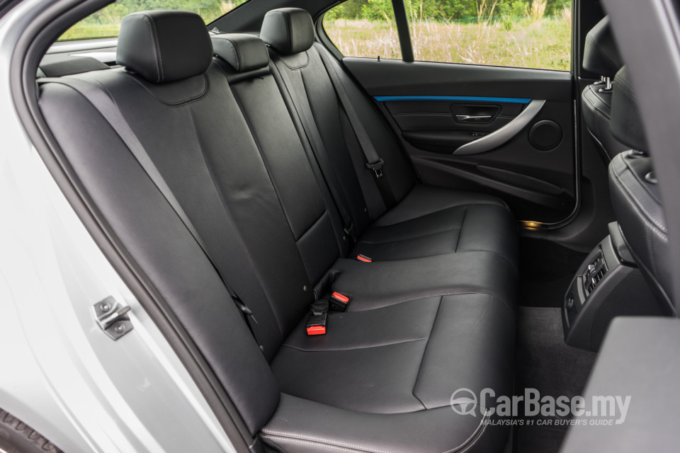 BMW 3 Series F30 LCI (2015) Interior