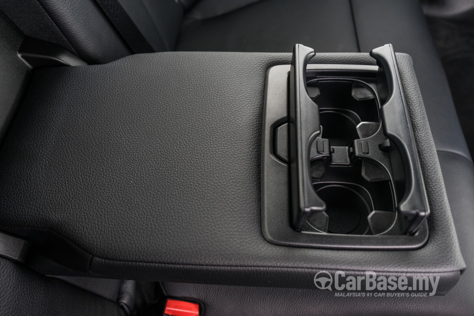 BMW 3 Series F30 LCI (2015) Interior