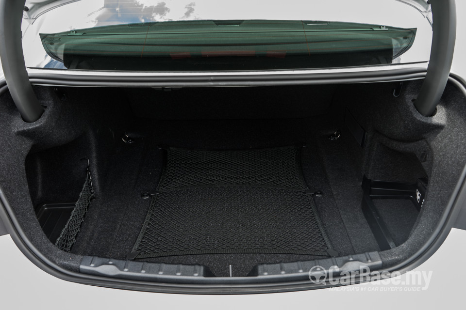 BMW 3 Series F30 LCI (2015) Interior