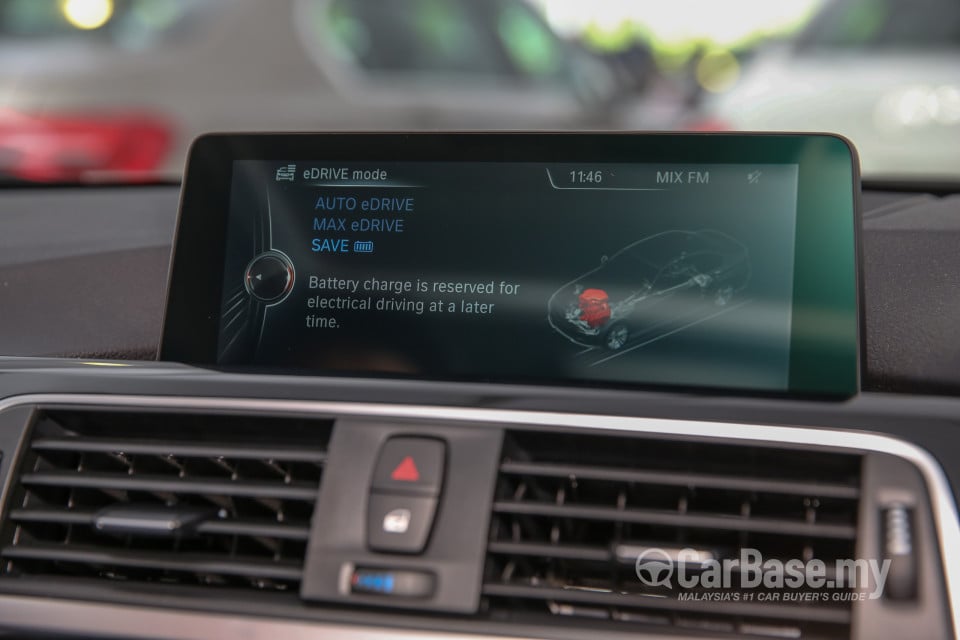 BMW 3 Series F30 LCI (2015) Interior