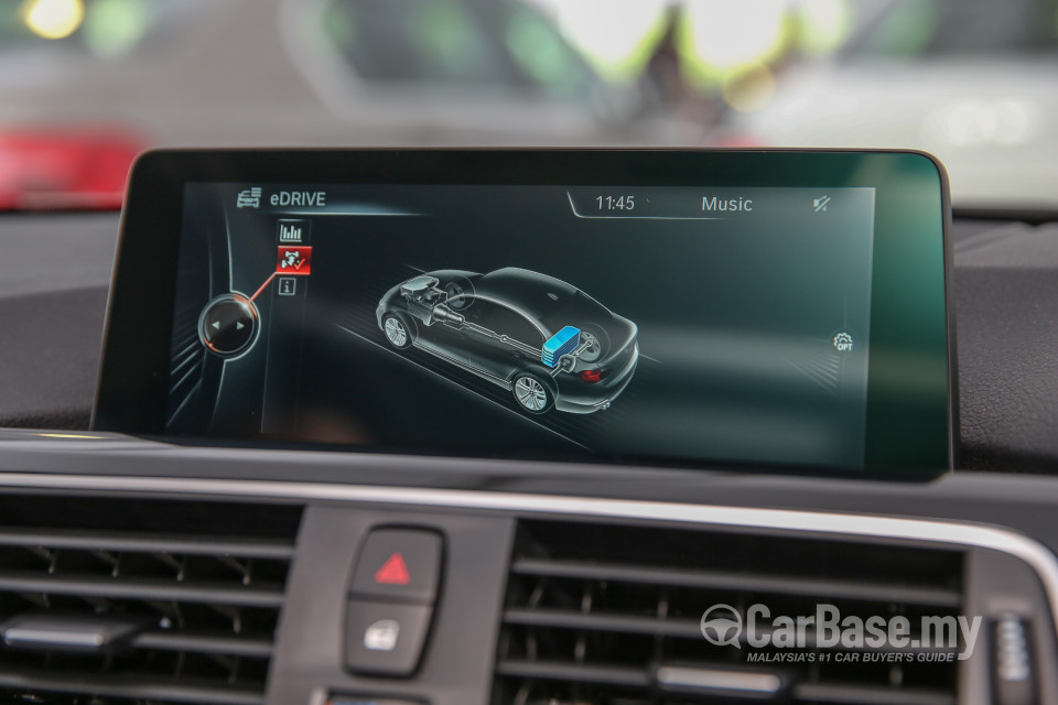 BMW 3 Series F30 LCI (2015) Interior