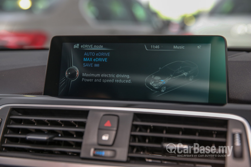 BMW 3 Series F30 LCI (2015) Interior