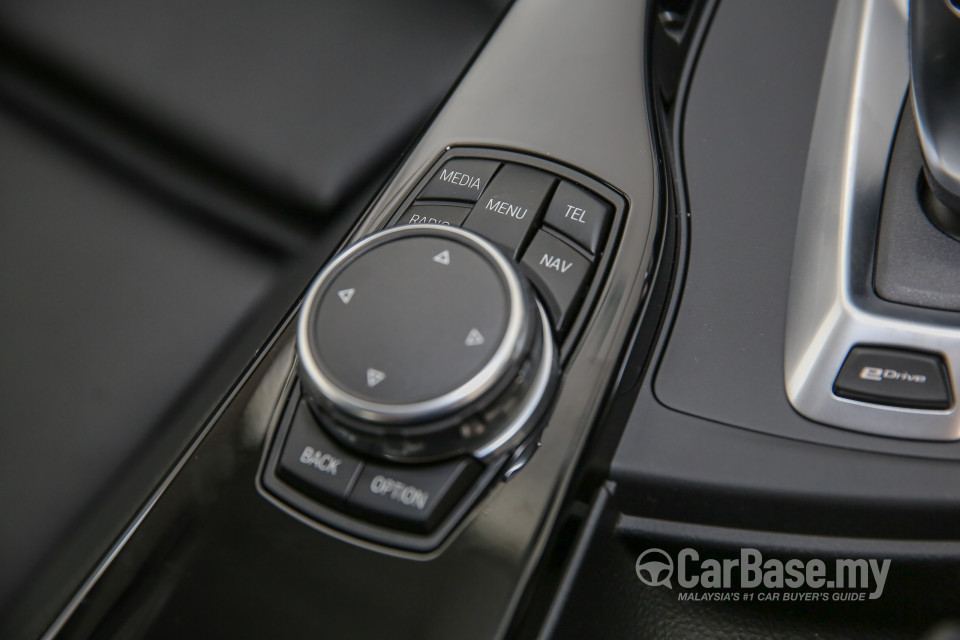 BMW 3 Series F30 LCI (2015) Interior