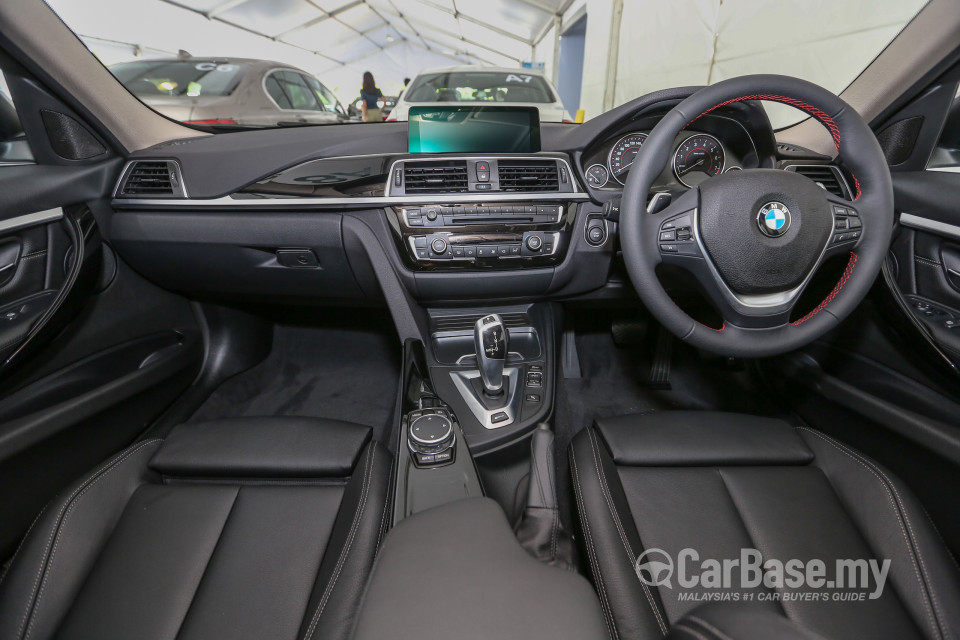 BMW 3 Series F30 LCI (2015) Interior